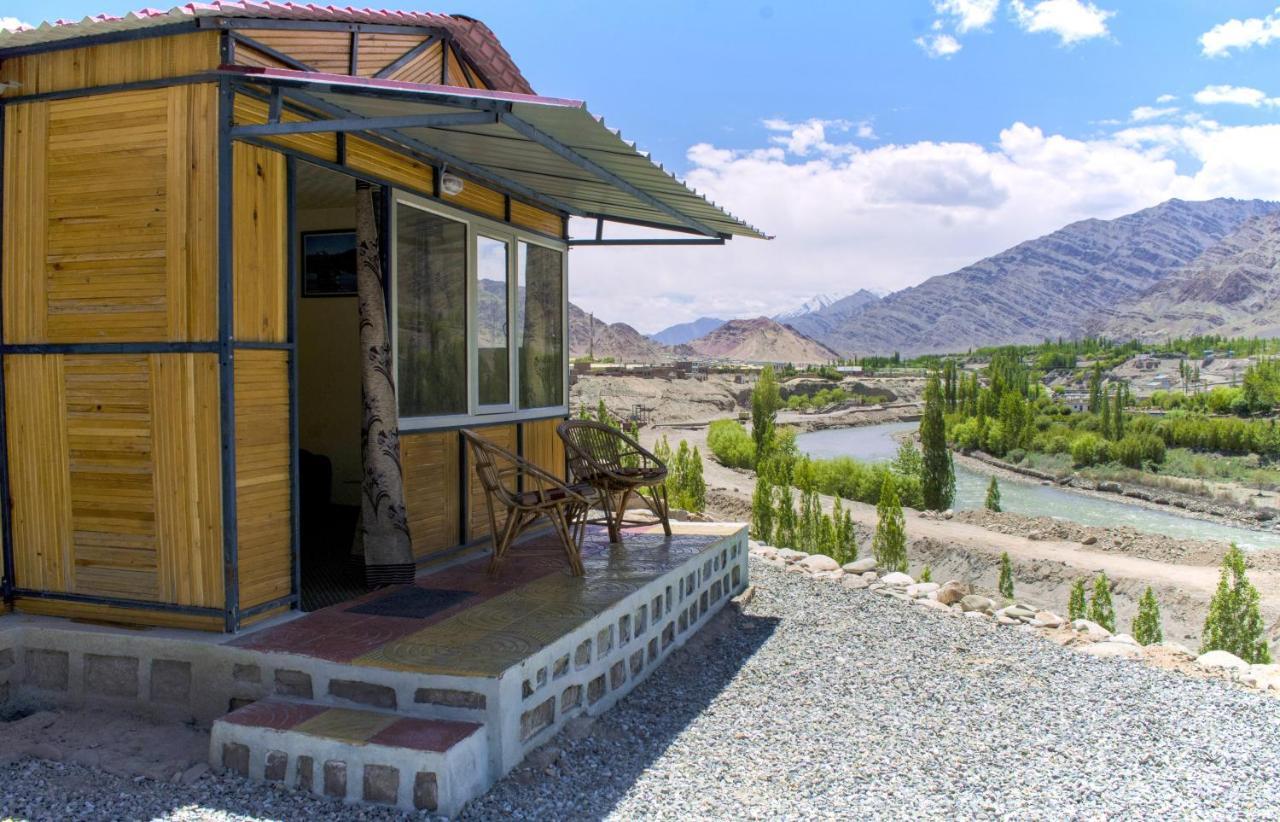 Hotel Neryok'S Indus View Chimre Exterior foto